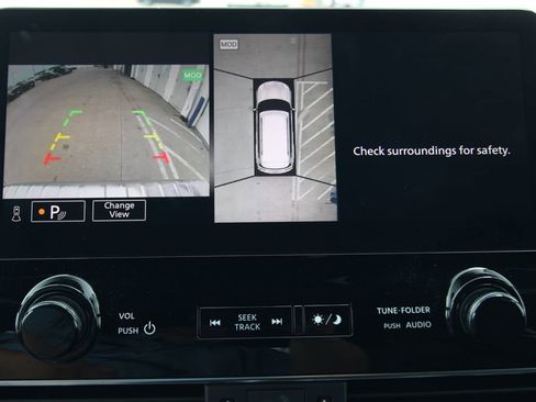 Used 2024 INFINITI QX80 Sensory AWD/4WD image 12