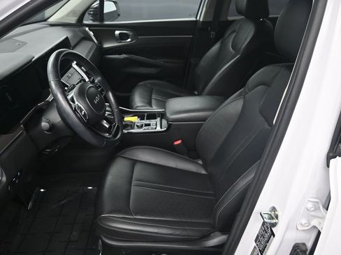 Certified 2023 Kia Sorento SX image 14