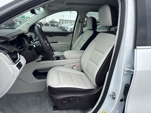 Used 2024 GMC Acadia Denali w/ Super Cruise Package AWD/4WD image 20