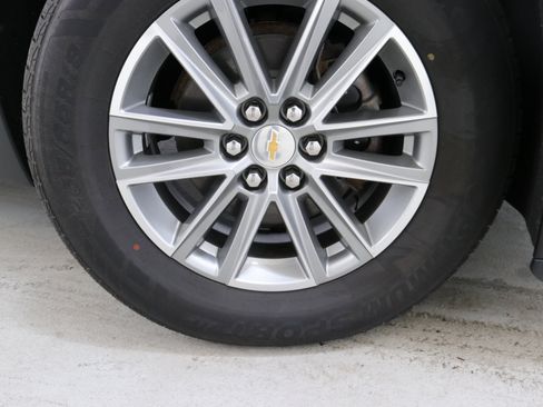 Used 2023 Chevrolet Traverse LT image 31