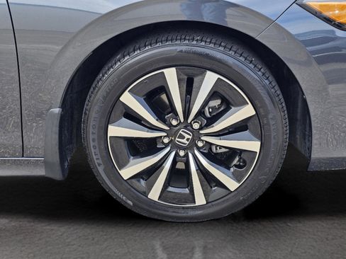 Used 2023 Honda Civic EX image 4