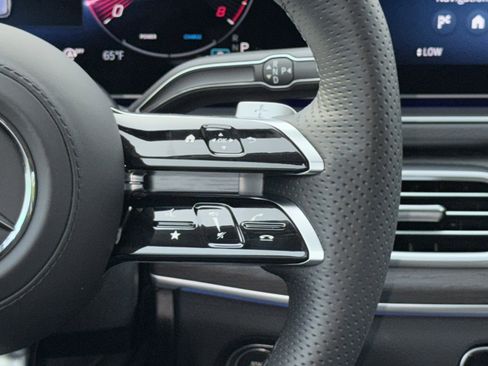New 2026 Mercedes-Benz GLS 450 4MATIC image 43