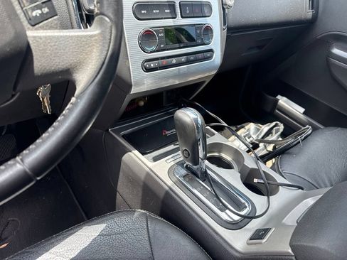 Used 2010 Ford Edge SEL FWD image 20