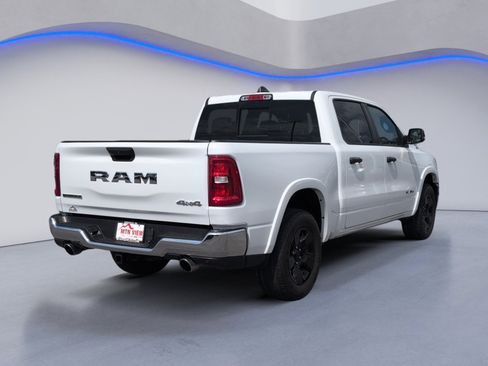 Used 2025 RAM 1500 Big Horn AWD/4WD image 7