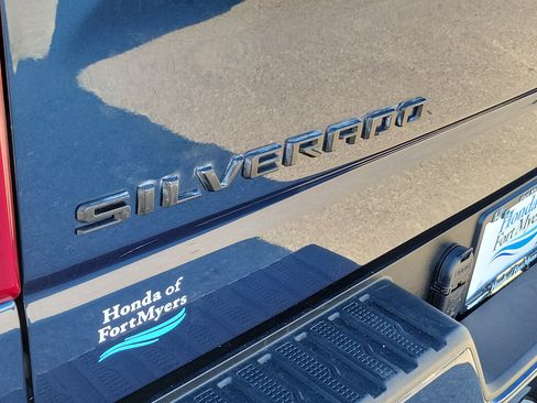 Used 2023 Chevrolet Silverado 1500 RST image 8