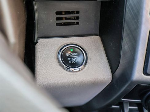 Used 2019 Ford F150 Limited image 32