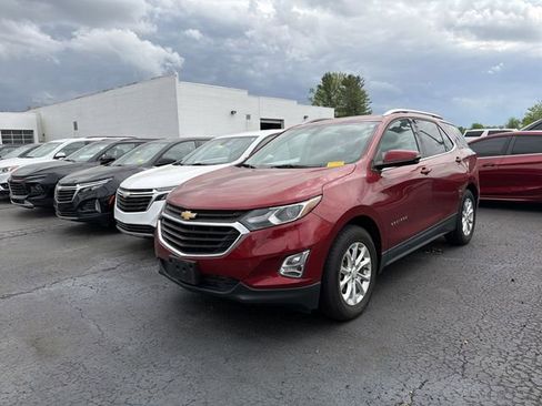 Used 2018 Chevrolet Equinox LT w/ Sun & Infotainment Package FWD image 4