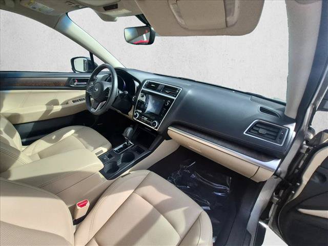 Used 2018 Subaru Outback 3.6R Limited AWD/4WD image 23