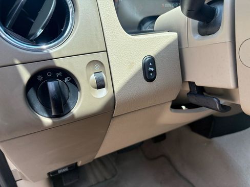 Used 2004 Ford F150 XLT RWD image 43