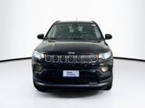 Used 2022 Jeep Compass Latitude image 2