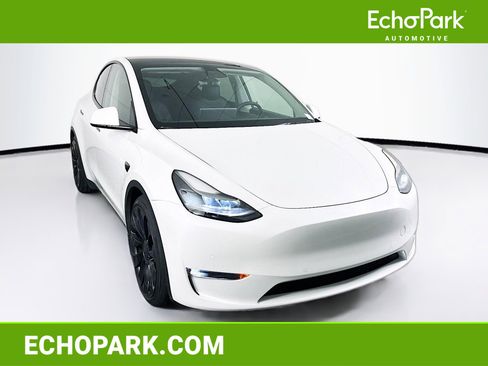 Used 2022 Tesla Model Y Performance AWD/4WD image 1