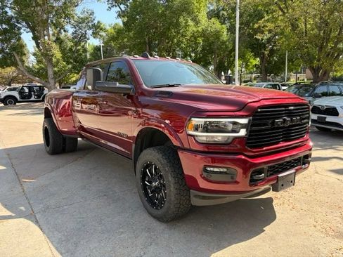 Used 2022 RAM 3500 Laramie AWD/4WD image 7