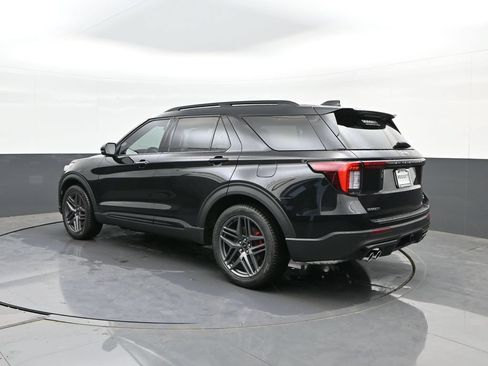 New 2026 Ford Explorer ST RWD image 5
