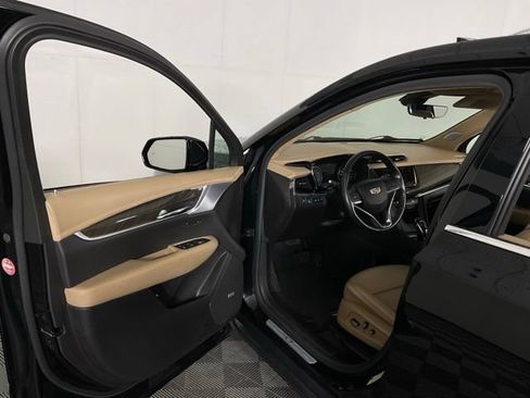 Used 2020 Cadillac XT6 Premium Luxury w/ Platinum Package AWD/4WD image 22