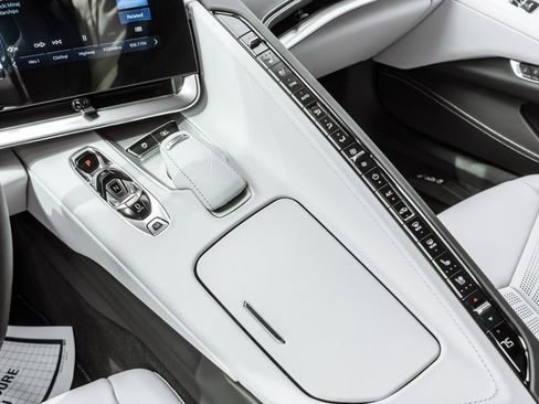 Used 2024 Chevrolet Corvette Stingray Premium Cpe w/ Battery Protection Package image 21