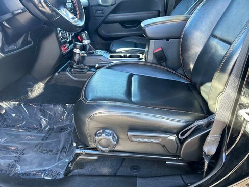 Used 2022 Jeep Gladiator Mojave image 13