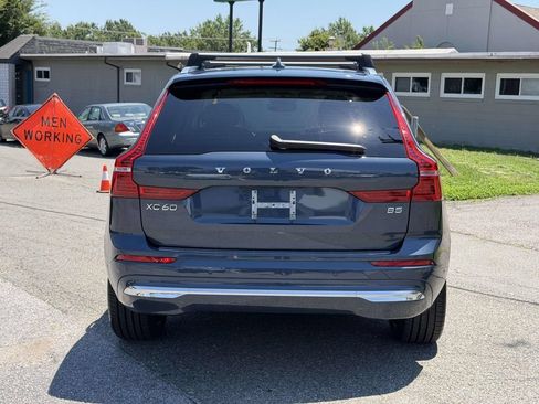 Used 2023 Volvo XC60 B5 Ultimate w/ Climate Package FWD image 21