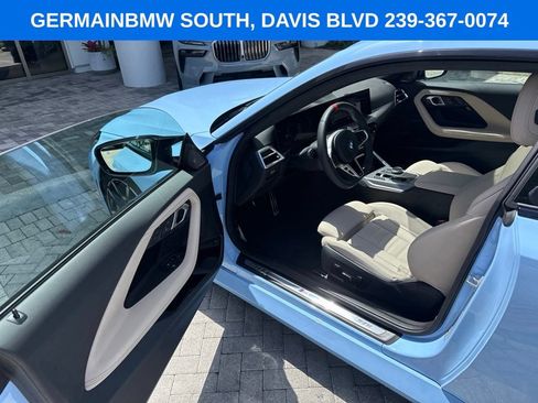 Used 2025 BMW M240i Coupe w/ Premium Package RWD image 11