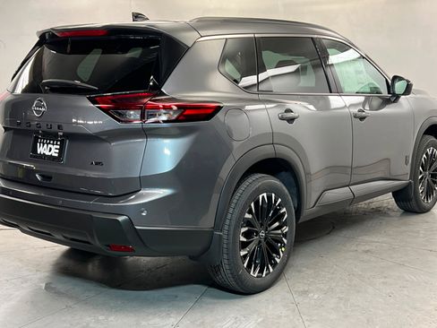 New 2026 Nissan Rogue SV image 5
