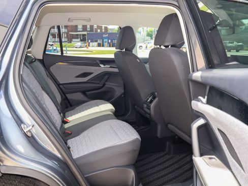 Certified 2025 Volkswagen Tiguan S FWD image 29