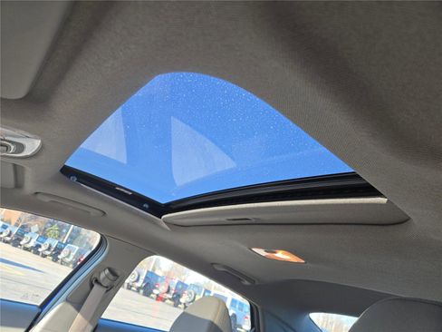 Used 2025 Hyundai Elantra SEL image 20