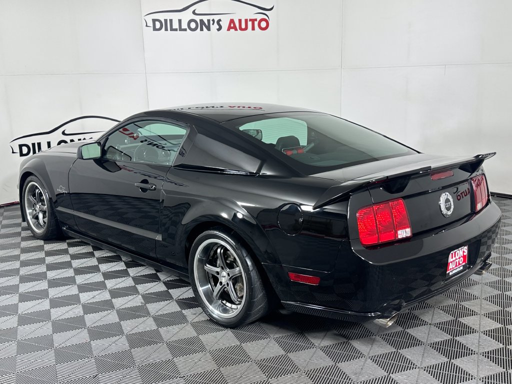 Used 2006 Ford Mustang GT RWD image 4