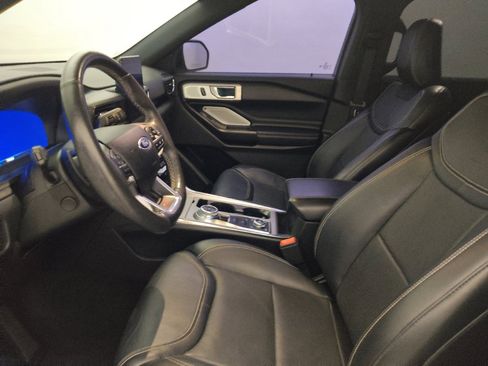 Used 2020 Ford Explorer ST w/ Premium Technology Package AWD/4WD image 17