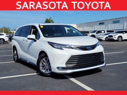 Certified 2023 Toyota Sienna XLE
