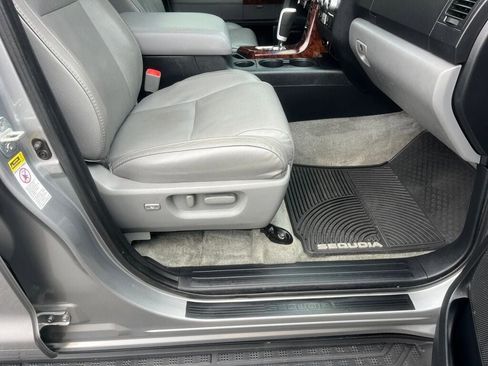 Used 2008 Toyota Sequoia Platinum image 57