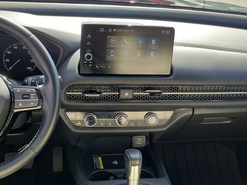 Certified 2025 Honda HR-V EX-L image 18