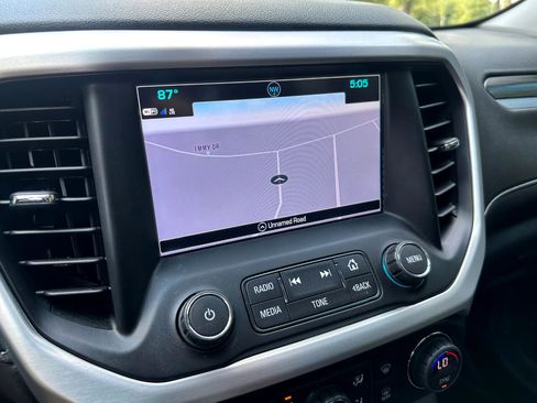 Used 2019 GMC Acadia SLT w/ Black Edition image 44