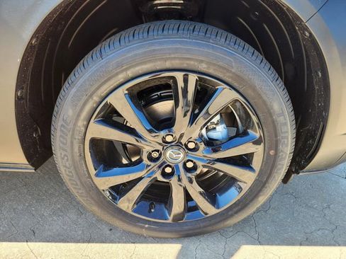 New 2025 MAZDA CX-30 AWD 2.5 S w/ Select Sport Pkg image 19