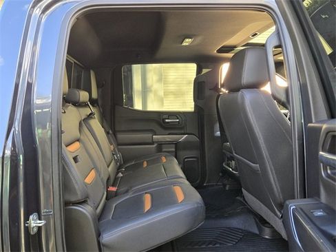 Certified 2022 GMC Sierra 1500 AT4 w/ AT4 Premium Package image 17