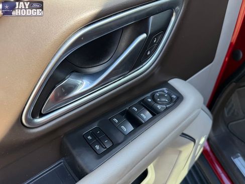 Used 2021 Chevrolet Tahoe LT w/ LT Signature Package RWD image 14