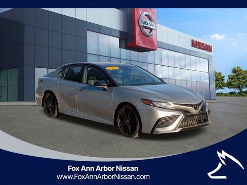 Used 2023 Toyota Camry XSE w/ Navigation Package image 7