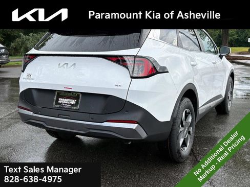 New 2026 Kia Sportage LX w/ LX Convenience Package AWD/4WD image 6