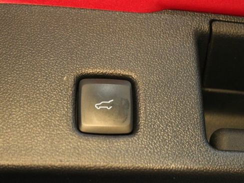 Used 2022 Ford Escape SEL w/ Technology Package image 17