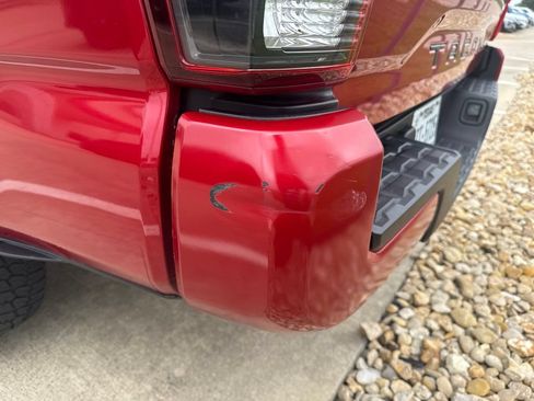 Used 2022 Toyota Tacoma SR w/ SR Convenience Package RWD image 12