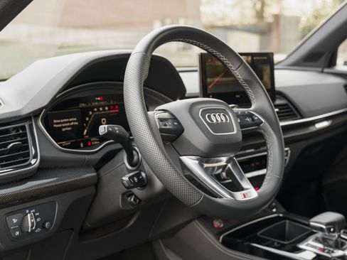 Certified 2025 Audi SQ5 Premium Plus image 9