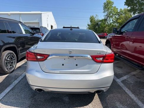 Used 2017 Nissan Maxima 3.5 SL FWD image 6