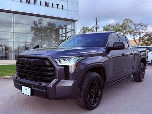 Used 2022 Toyota Tundra SR5 RWD image 1
