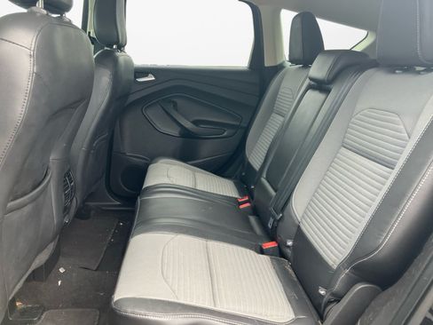 Used 2019 Ford Escape SE FWD image 16