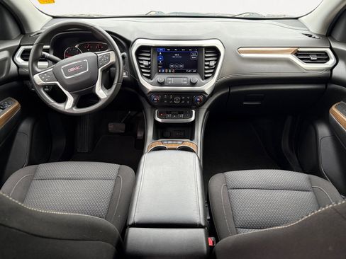 Used 2021 GMC Acadia SLE image 4