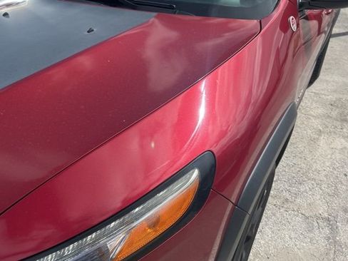 Used 2017 Jeep Cherokee Trailhawk w/ Comfort/Convenience Group image 5