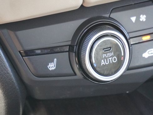 Used 2019 Honda Clarity Plug-In Hybrid image 25