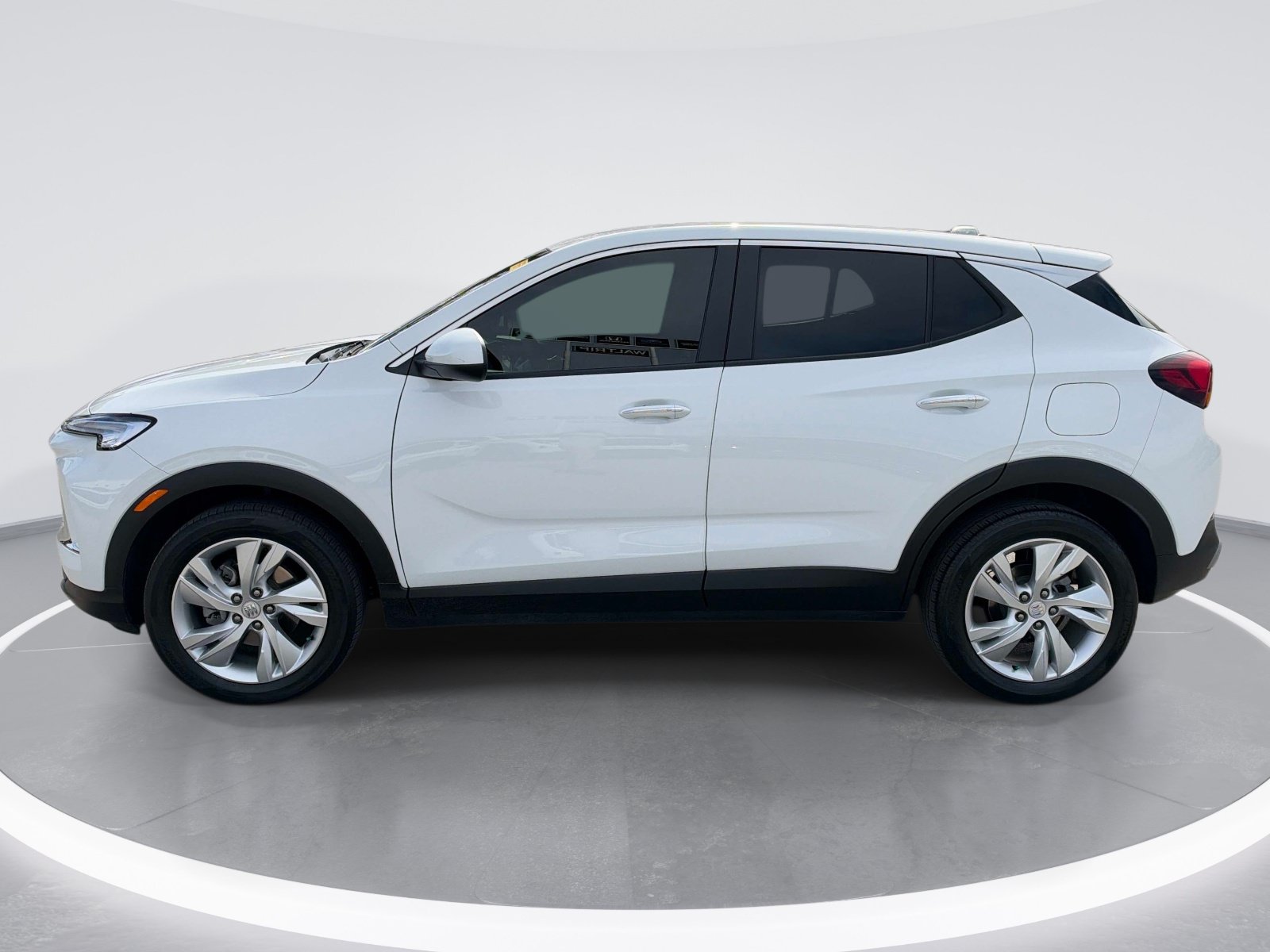 Used 2024 Buick Encore GX Preferred FWD image 5