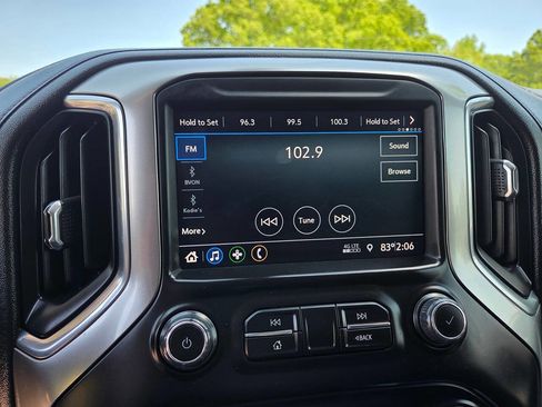 Used 2022 Chevrolet Silverado 2500 LT w/ Fleet Comfort Package image 16