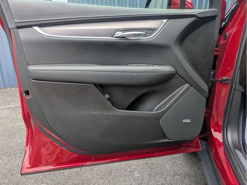 Used 2023 Cadillac XT5 Luxury FWD image 12