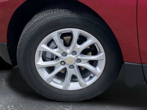 Used 2019 Chevrolet Equinox LT FWD image 34