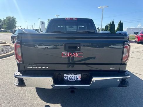Used 2017 GMC Sierra 1500 SLT w/ SLT Premium Package AWD/4WD image 5